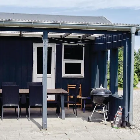Casa vacanze Three-bedroom Holiday In